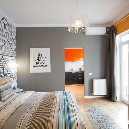 Central Up Studio Bukareszt Zewnętrze zdjęcie